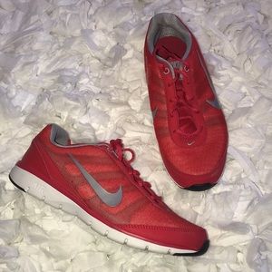 Nike Air Women’s Tennis Shoes